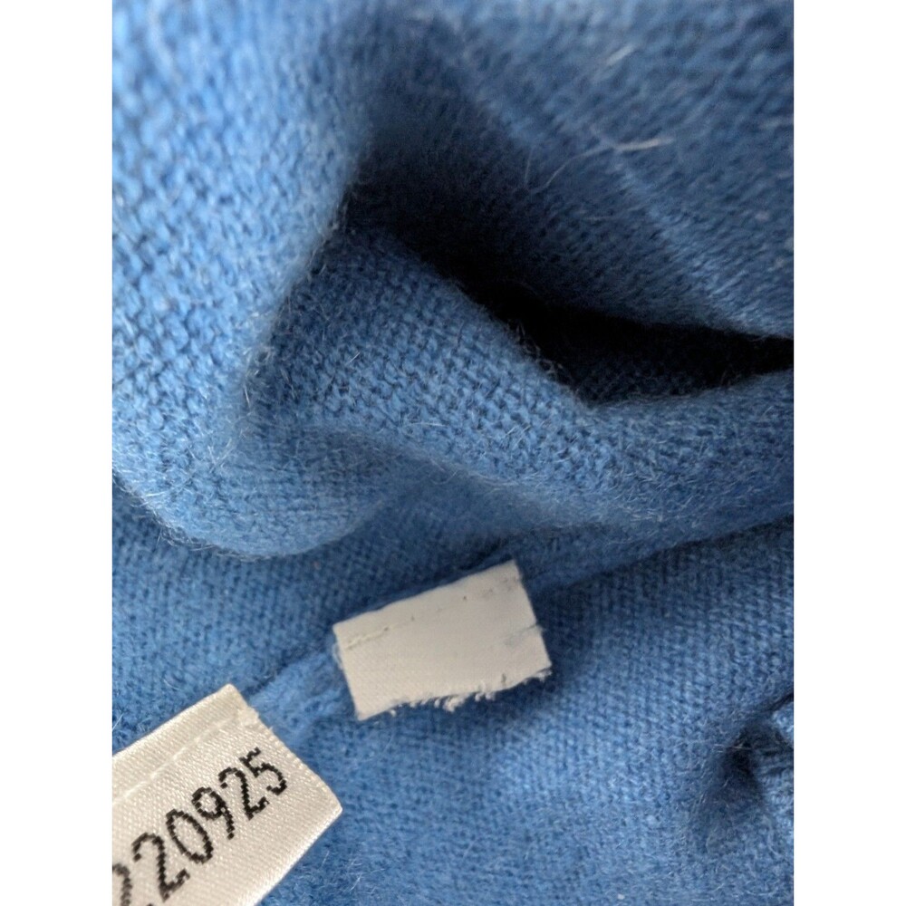 Designer Sweaters (4) Small Soft And Cozy Fabrics Cashmere Etc **Flaw** - Picture 6 of 16